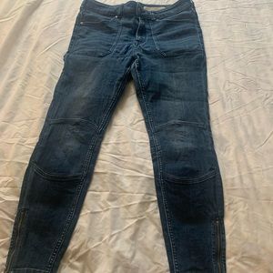 Jeans size 31